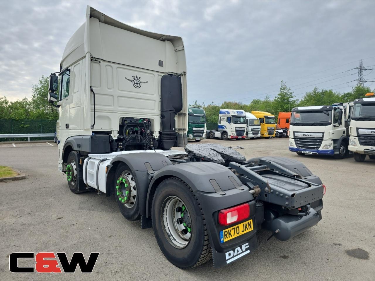 Vehicle image 6